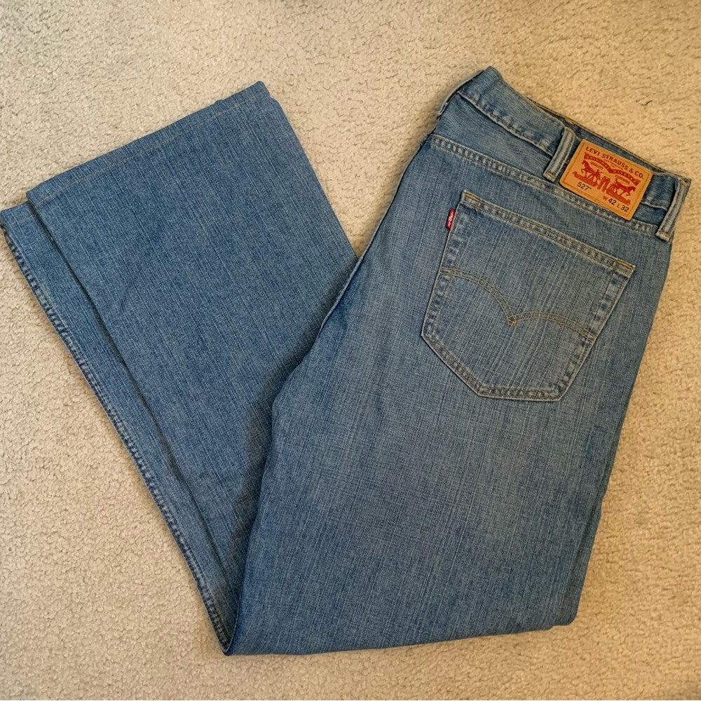 Levi's Strauss Medium Wash 100% Cotton Blue Jeans Style 527 Slim Bootcut 42 x 32